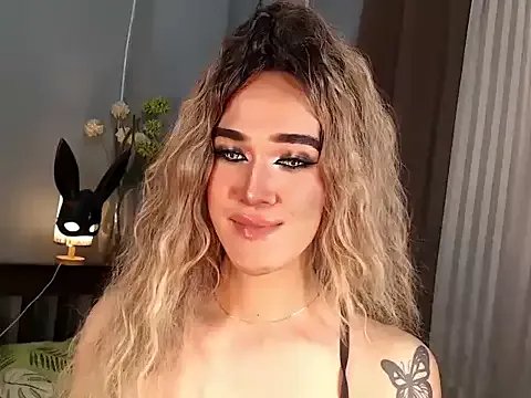 Freechat AleinaCroft on StripChat