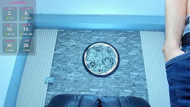 Alexander_gold from StripChat is Freechat