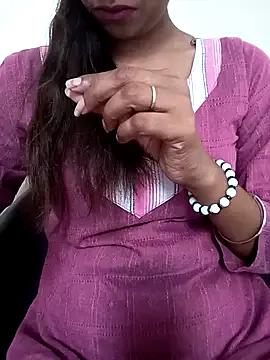 Alia-00 from StripChat is Freechat