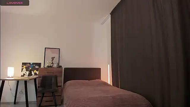 Alice_Dias on StripChat