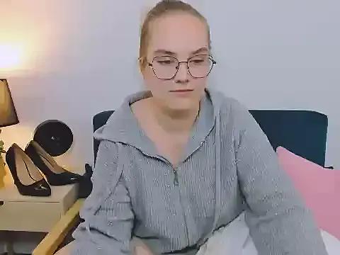 AliceCrazy69 on StripChat