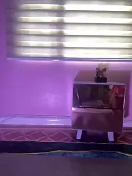 AliceePretty from StripChat is Freechat