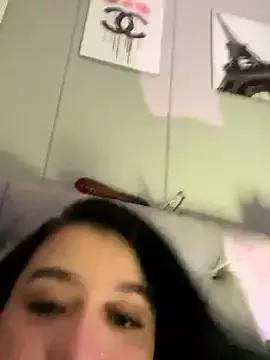Aliciawhitee from StripChat is Freechat