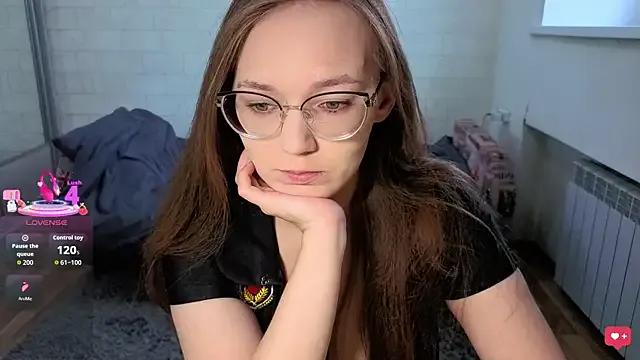 AlisaKisa on StripChat