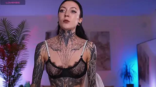 Alise_Eve_ on StripChat