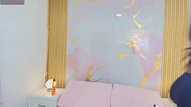 AlishaDixon on StripChat