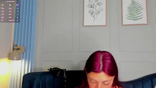 StripChat AlisonCold is Freechat AlisonCold — rub my cute pussy