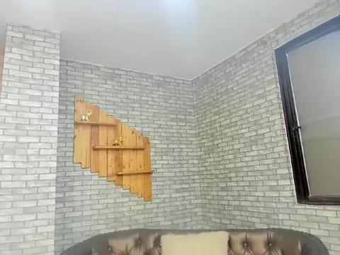 Alisonn_Doll on StripChat