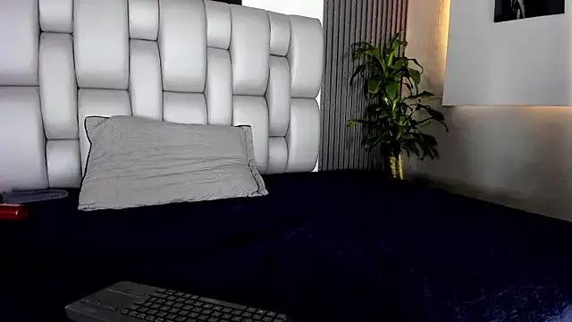 Alisson-Thompsonn from StripChat is Freechat