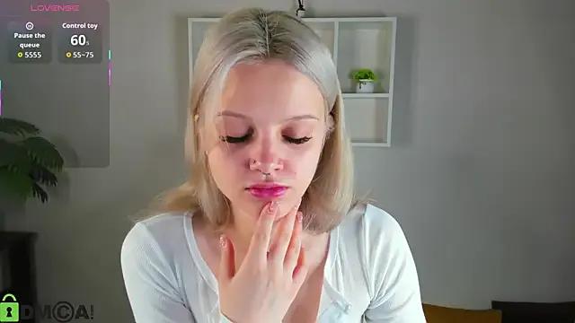 Allice_Cox on StripChat