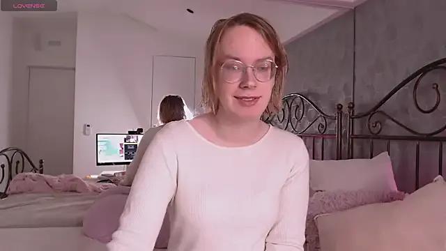 Amanda_Butlerr from StripChat is Freechat