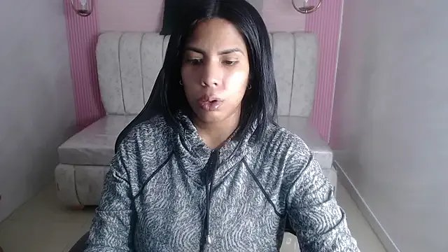 Freechat ambar_fox_s on StripChat