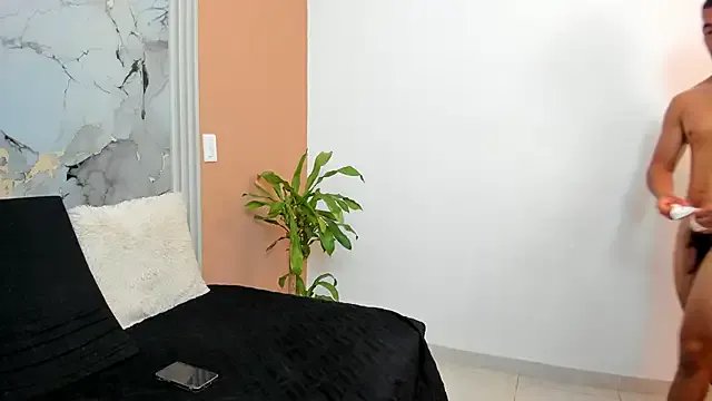 Freechat ander_montoyaa on StripChat