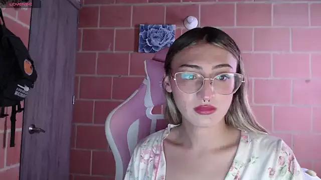 Andrea_camilaaa from StripChat is Freechat