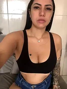 StripChat Andreininha is Freechat Andreininha — Peladinha mostrando a marquinha