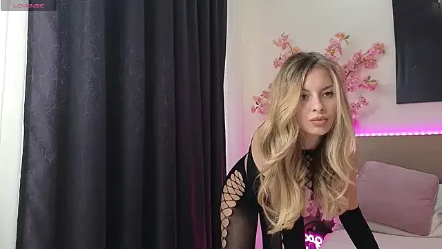 Freechat anexblondie on StripChat