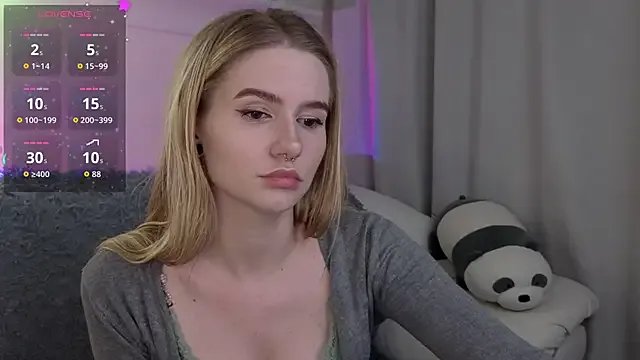 Freechat Ange_Lus on StripChat