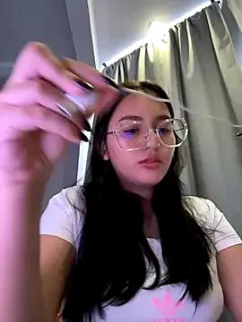 Freechat Angeldusttt on StripChat