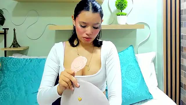 Angelic_Miler from StripChat is Freechat
