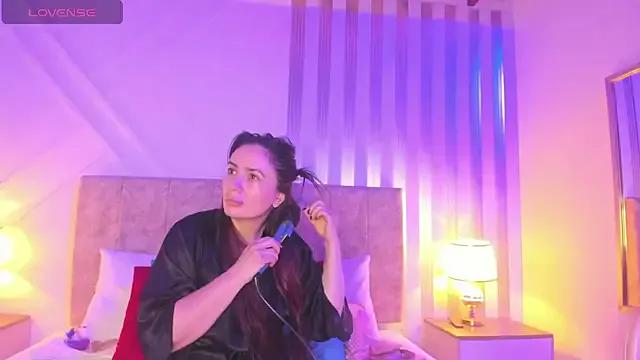 angelinarouse_ from StripChat is Freechat