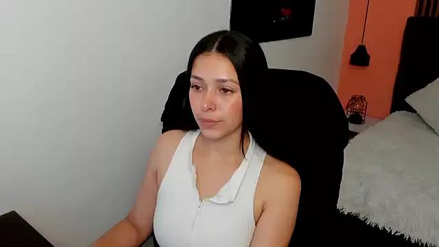 angeline_davies from StripChat is Freechat