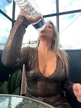 StripChat AnissaHale is Freechat AnissaHale — Anal plug + cadeau