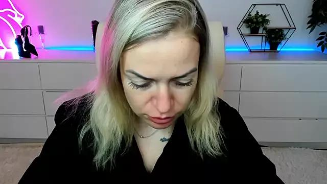 Anna_Snows from StripChat is Freechat