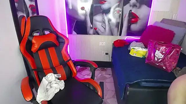 Anniee_x from StripChat