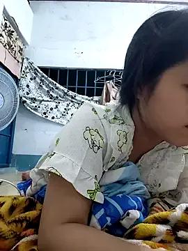 Anny-ly from StripChat is Freechat