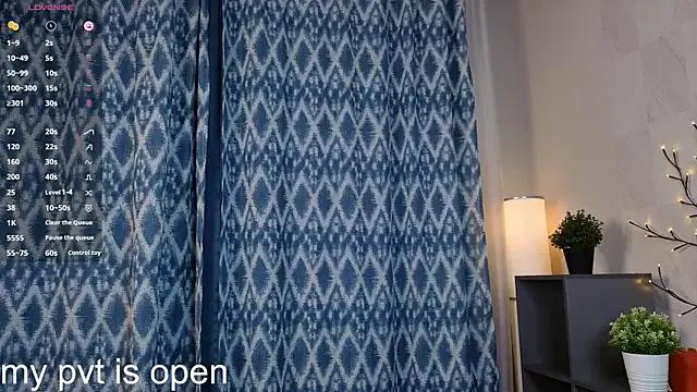 AntonelaAmeli on StripChat