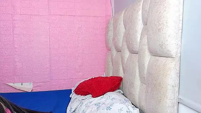 antonellamia2cmg from StripChat is Freechat