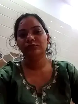 Anushka_Singh0