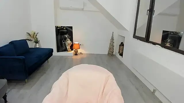 Freechat AnyaEvy on StripChat