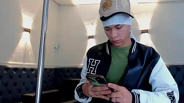 anyelo_waller from StripChat is Freechat