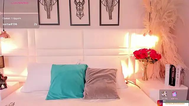 Ari_lynn_ on StripChat