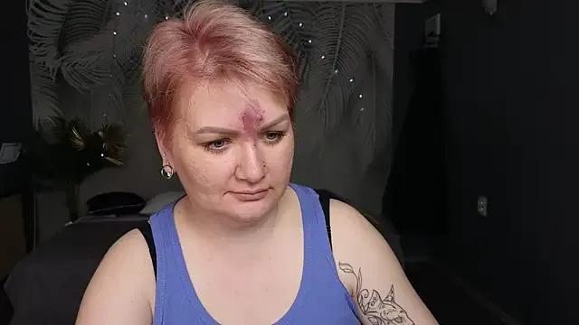 Aria_Auroraa from StripChat is Freechat
