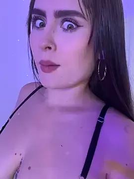 Aria_uwu from StripChat is Freechat
