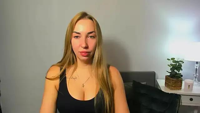 AriaDesire from StripChat