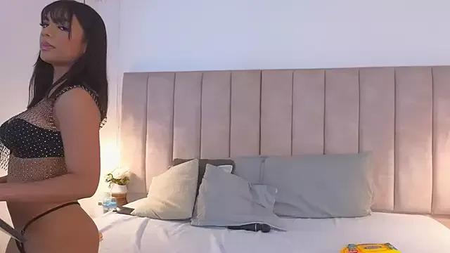 arianaa_miller_ from StripChat is Freechat
