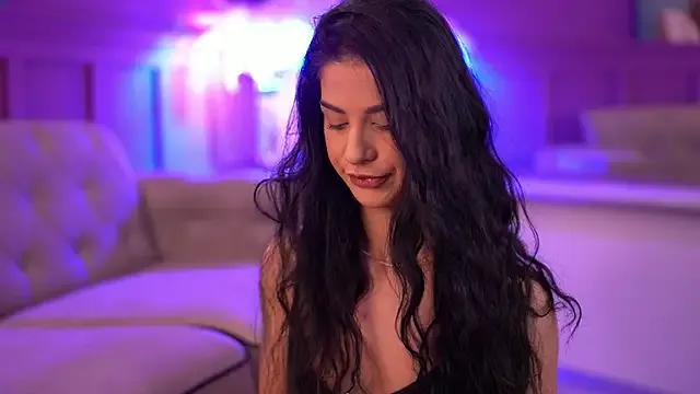 ArinaCarter from StripChat is Freechat