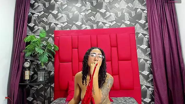 artemisarusso from StripChat is Freechat