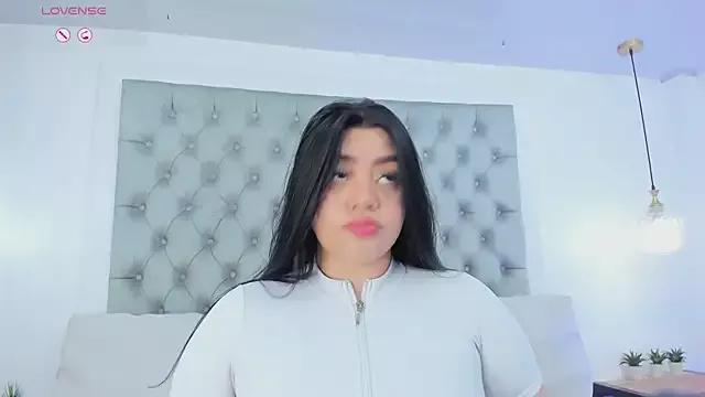 ashlyn_parker from StripChat is Freechat