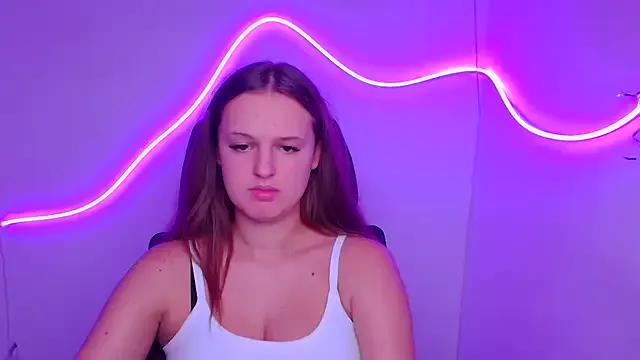Aurora_White from StripChat is Freechat