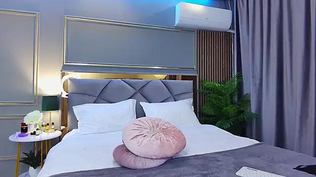 AvaCristal on StripChat 