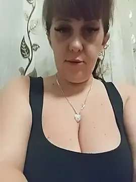 Freechat AvaDivaMilf on StripChat