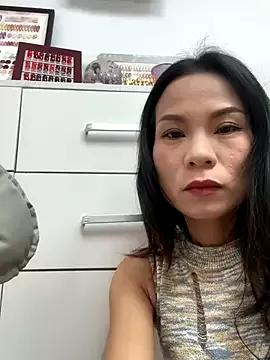 Baby-mmm from StripChat