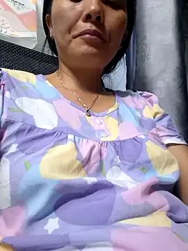 Freechat Baby-sexytits18 on StripChat