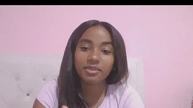 Freechat Behla_Rouseh3_ on StripChat