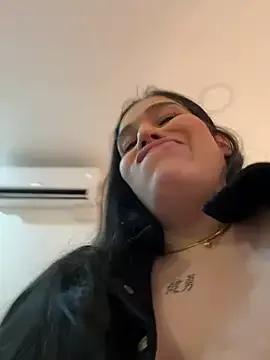 Bella__Wood from StripChat is Freechat