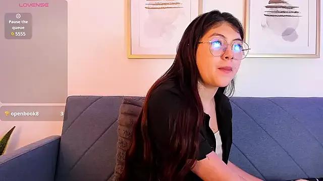 BellaRosee__ from StripChat